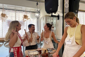 Firenze: Pastanvalmistuskurssi, jossa on illallinen, viiniä ja... laulamista!