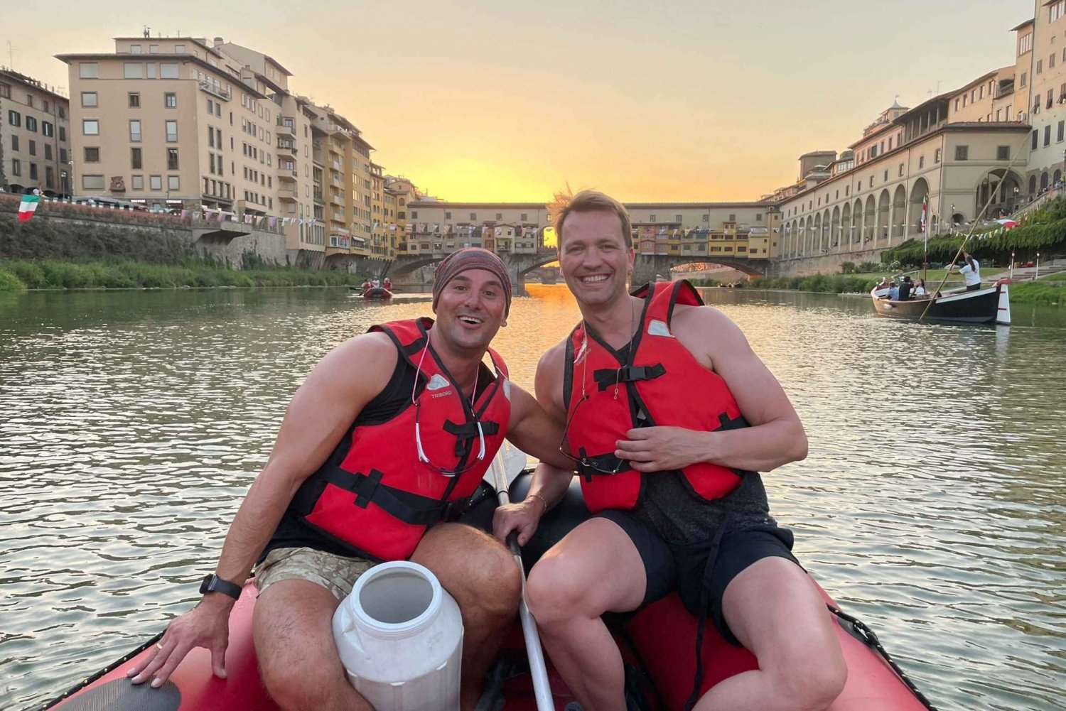Florence: Ponte Vecchio Rafting Experience with Aperitif