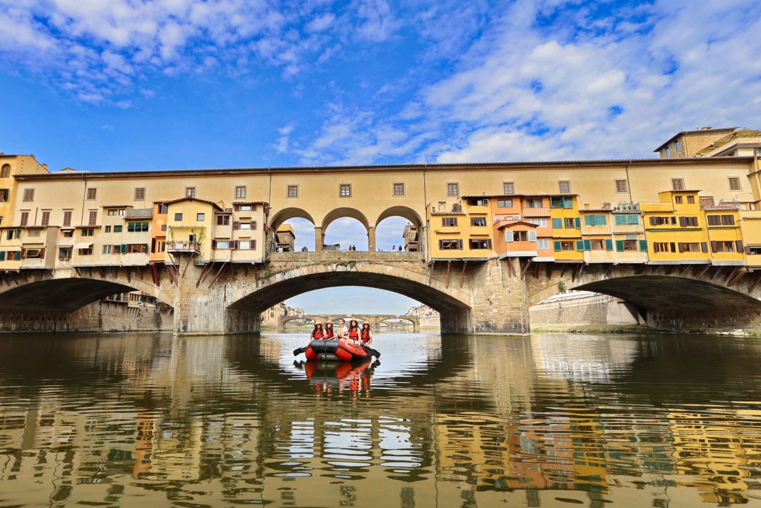 Florencia: Puente de Pontevecchio y crucero en balsa por la ciudad