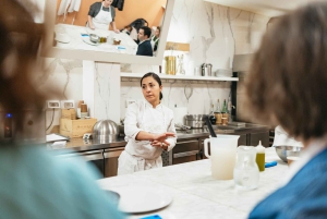 Firenze: Kursus i tilberedning af premium pizza og gelato med vin