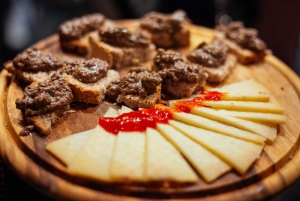 Florence: Private Food Tour – 10 Tastings with Locals