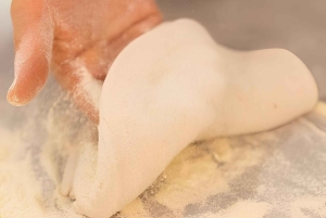 Florenz: Privater Pizzabackkurs mit Weinverkostung