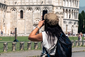 Florence: Private Round-Trip Transfer to Pisa