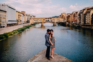 Florence: Private Uffizi and Signoria Tour with Photographer