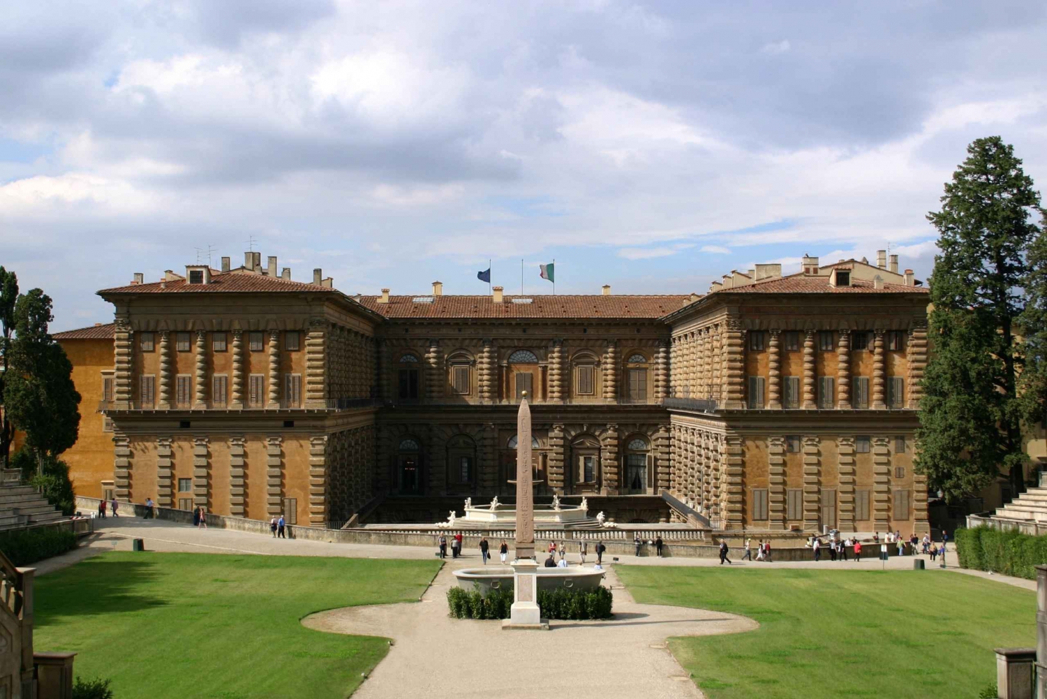Florence: Raphael's 500th Anniversary Experience