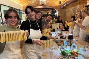 Florence: Ravioli & Pasta Making Class with lots of Wine