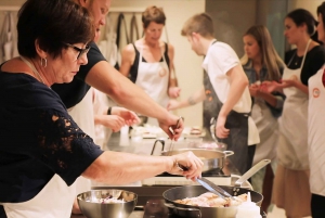 Florence: Renaissance Cooking Class with Dinner and Wine