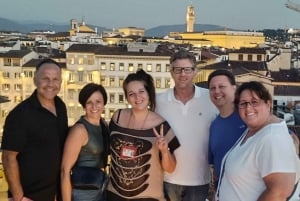 Firenze: Rooftop Bar Tour med drinks, aperitif og gelato