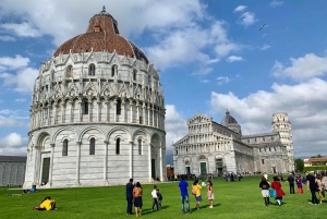 Florence: Round-Trip Transfer to Pisa