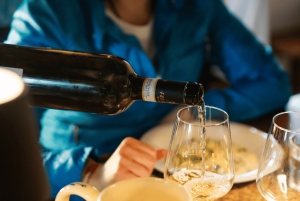 フィレンツェ発:サン・ジミニャーノ&ワイナリーツアー(昼食付き)