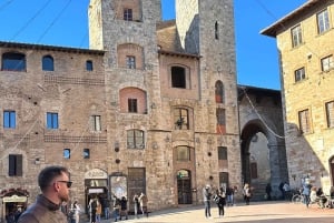 Florença: San Gimignano e tour pela adega com almoço
