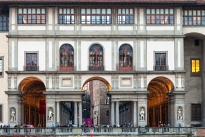 Firenze: Tour VIP della Galleria degli Uffizi con salta la fila