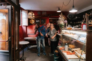 Firenze: Pienryhmille tarkoitettu auringonlaskun ruokakierros Oltrarnossa