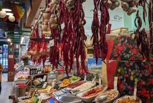 Tour gastronomico a piedi per le strade di Firenze con vino nella zona del Duomo