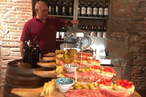 Florence: Taste of Tuscany Wine and Local Food Tour