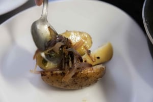 Florence: Truffle Hunting Tour with Lunch