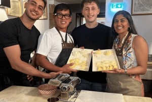 Florença: Aula de culinária toscana com massa feita à mão e vinho