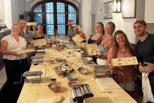Florença: Aula de culinária toscana com massa feita à mão e vinho