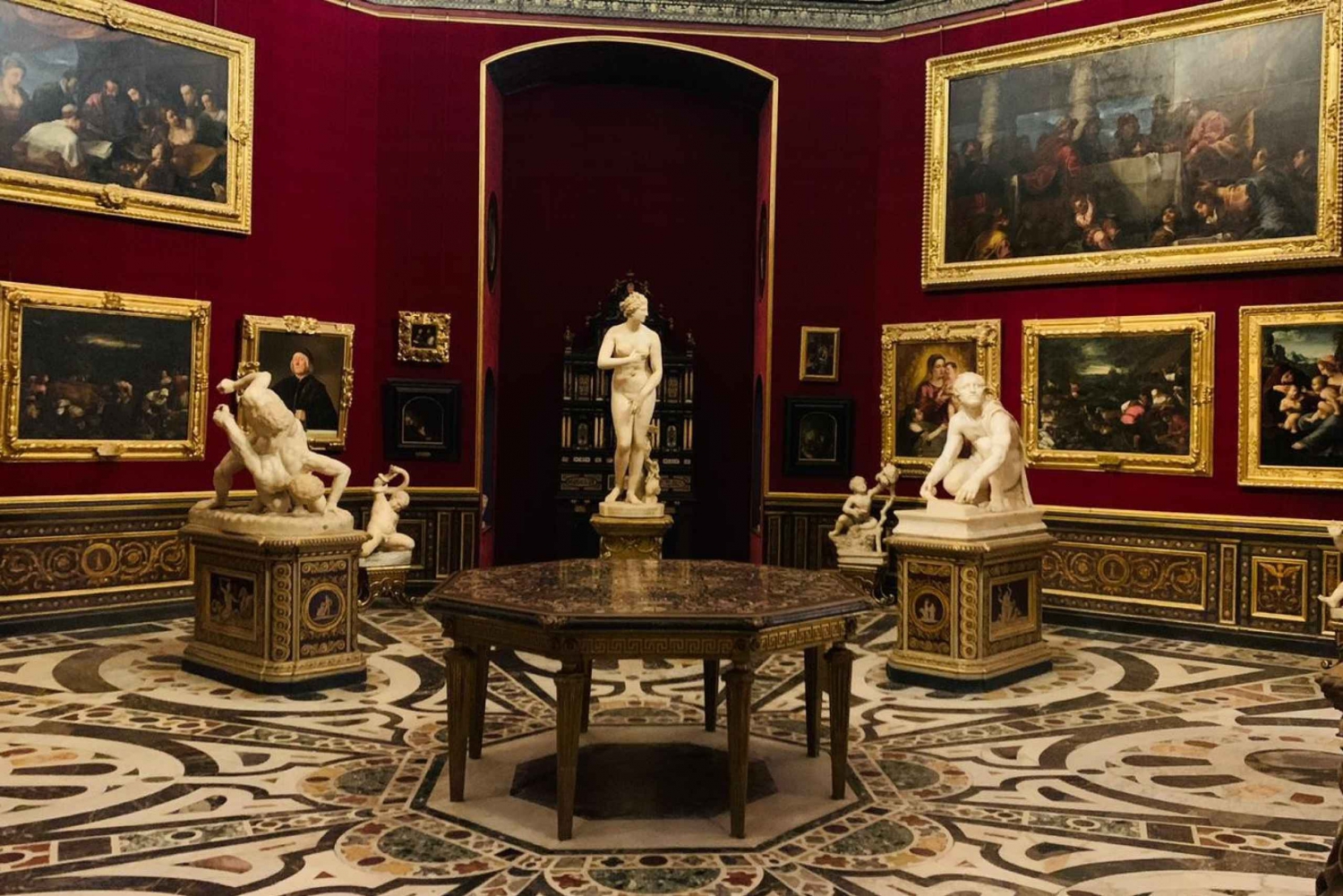 Firenze: Tour della Galleria degli Uffizi e dell'Accademia con salta la fila