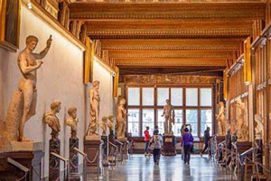 Florencja: wycieczka z przewodnikiem po galerii Uffizi z włoskim śniadaniem