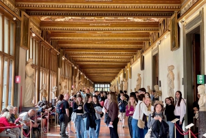 Florencia: Galería de los Uffizi Visita guiada en grupo reducido