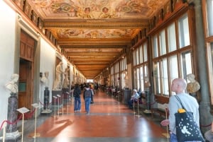 Firenze: Tour per piccoli gruppi guidato della Galleria degli Uffizi