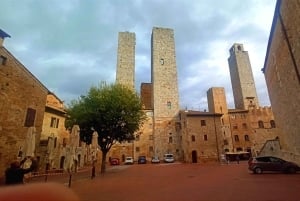 Florence: Volterra & San Gimignano Wine Tour with Lunch