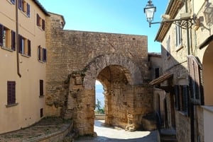 Florence: Volterra & San Gimignano Wine Tour with Lunch