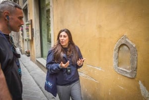 Florence: Wine Windows & Hidden Legends Evening Tour