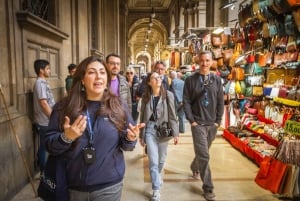 Florence: Wine Windows & Hidden Legends Evening Tour