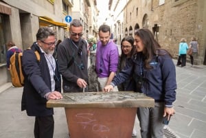 Florence: Wine Windows & Hidden Legends Evening Tour