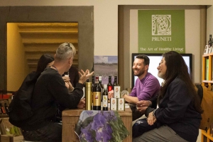 Florencia: Visita nocturna a las Bodegas y Leyendas Ocultas