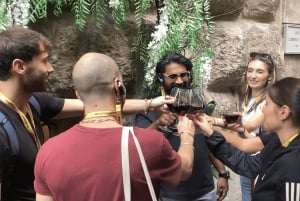 Florence: Wijn Vensters Wandeling met Wijnproeverij en Aperitiefhapjes