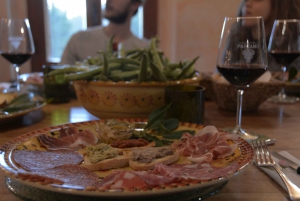 Florence: Winery Tour in Chianti Classico with Dinner