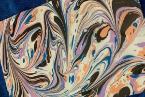 Esperienza artigianale di marmorizzazione su carta fiorentina