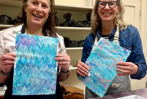 Esperienza artigianale di marmorizzazione su carta fiorentina