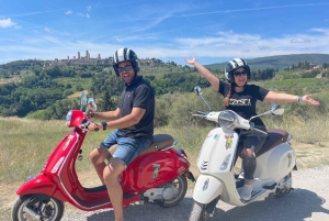 from Florence: All inclusive Tuscany Vespa Tour in Chianti