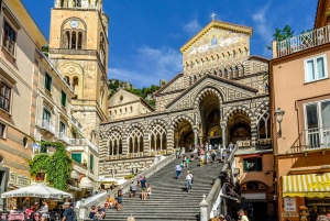Van Florence: Amalfikust transfer met een stop in Pompeii