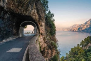 From Florence: Amalfi Coast Transfer with a Stop in Pompeii