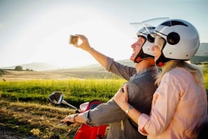 Fra Firenze: Chianti Vespa-tur på egen hånd med frokost