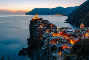 From Florence: Full-Day Private Cinque Terre Tour with Pisa