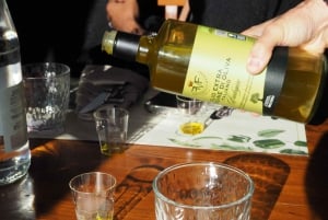 Von Florenz aus: Olivenöl- und Weinverkostung Kleingruppentour