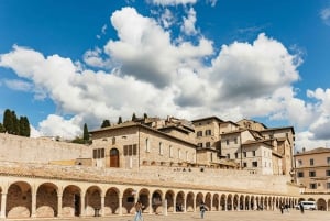 Desde Florencia: Orvieto y Asís con visitas a iglesias