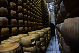 From Florence: Parmesan, Balsamic Vinegar, & Prosciutto Tour