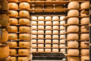 From Florence: Parmesan & Balsamic private tour of Romagna