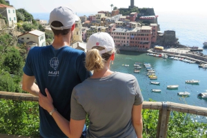 Fra Firenze: Pisa og Cinque Terre dagstur - liten gruppe