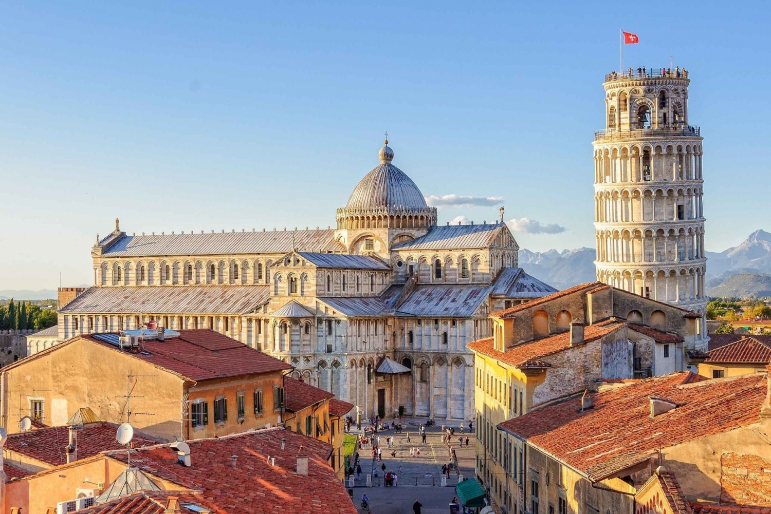 Firenzestä: Pisa ja Lucca - kokopäiväretki.