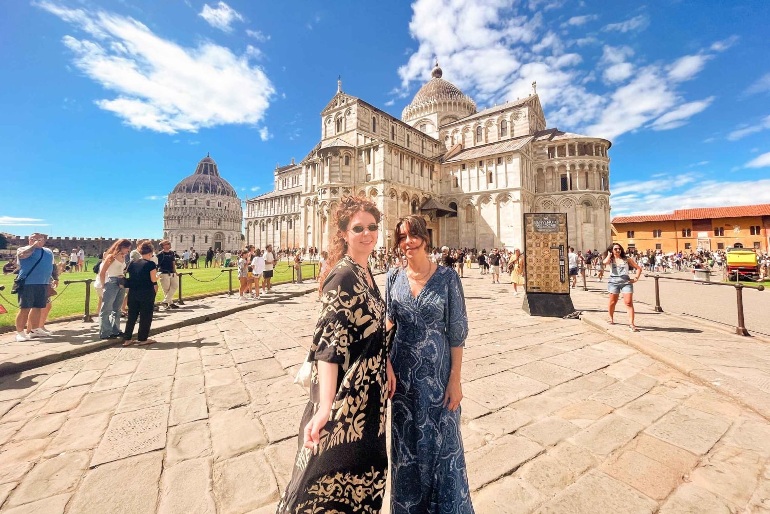 Desde Florencia: Excursión de un Día a Pisa y Lucca con Degustación de Buccellato