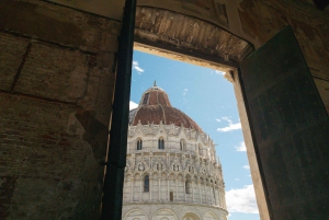 Desde Florencia: Excursión de un Día a Pisa y Lucca con Degustación de Buccellato