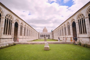 Desde Florencia: Excursión de un Día a Pisa y Lucca con Degustación de Buccellato